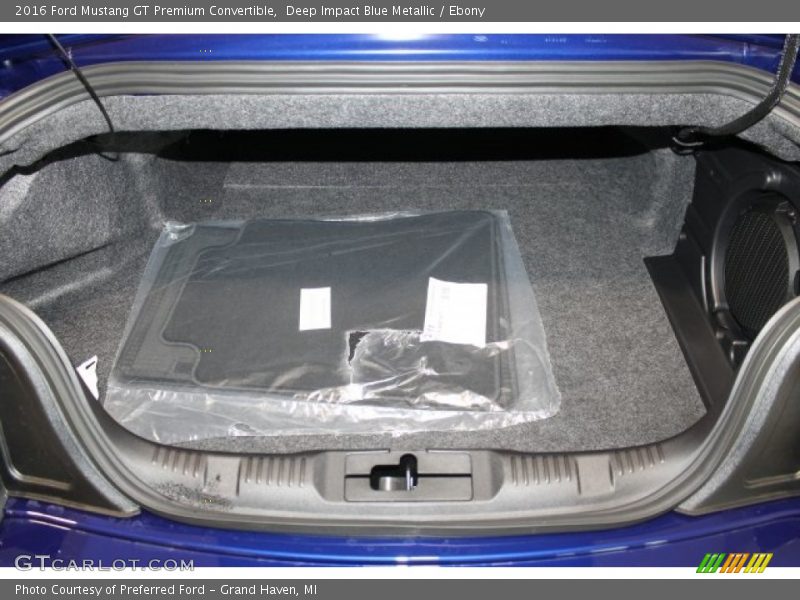  2016 Mustang GT Premium Convertible Trunk