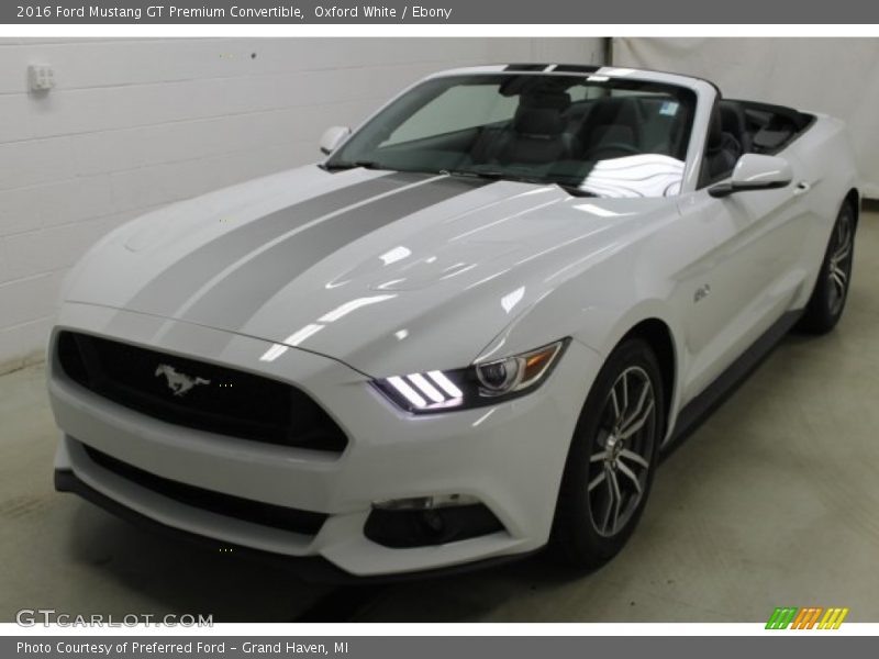 Front 3/4 View of 2016 Mustang GT Premium Convertible