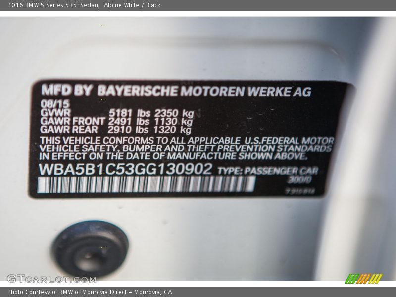 Alpine White / Black 2016 BMW 5 Series 535i Sedan