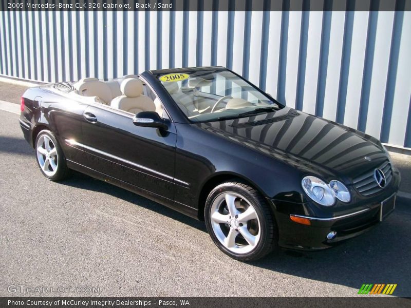Black / Sand 2005 Mercedes-Benz CLK 320 Cabriolet