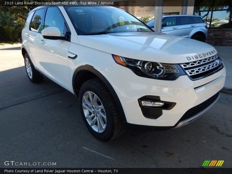 Fuji White / Almond 2016 Land Rover Discovery Sport HSE 4WD