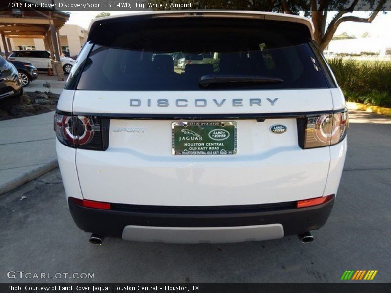 Fuji White / Almond 2016 Land Rover Discovery Sport HSE 4WD
