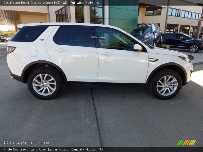 Fuji White / Almond 2016 Land Rover Discovery Sport HSE 4WD