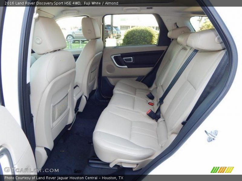 Fuji White / Almond 2016 Land Rover Discovery Sport HSE 4WD