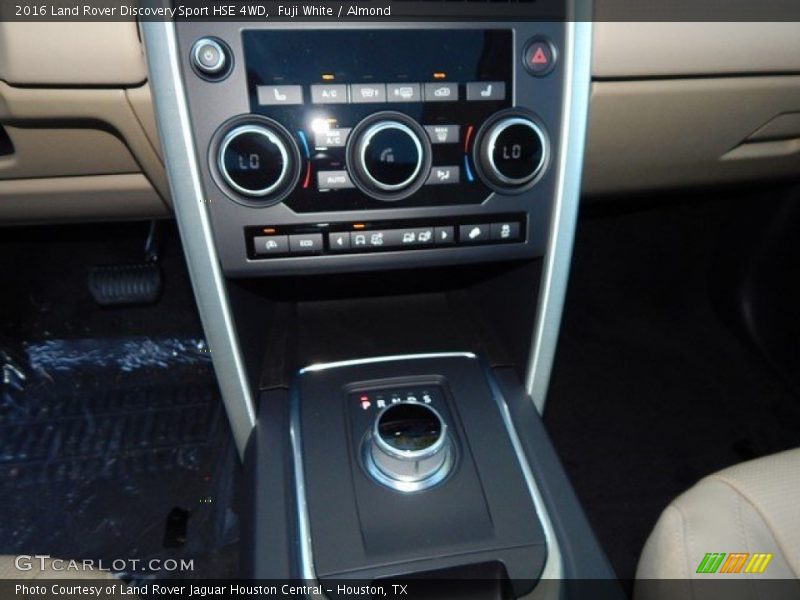 Fuji White / Almond 2016 Land Rover Discovery Sport HSE 4WD