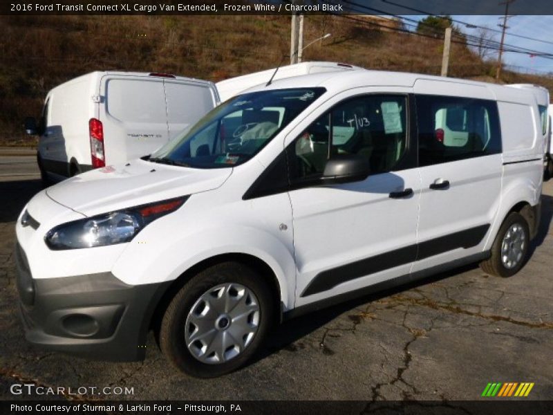 Front 3/4 View of 2016 Transit Connect XL Cargo Van Extended