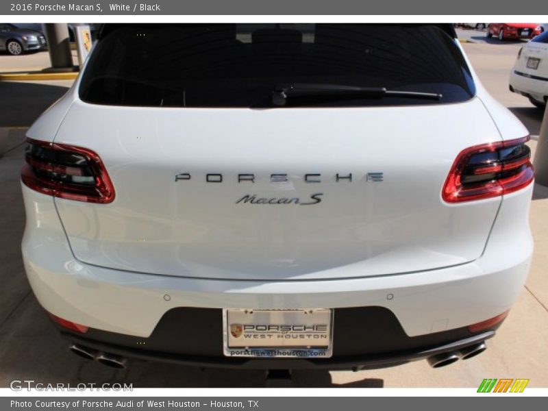 White / Black 2016 Porsche Macan S