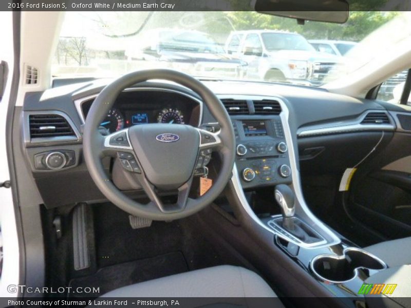Oxford White / Medium Earth Gray 2016 Ford Fusion S