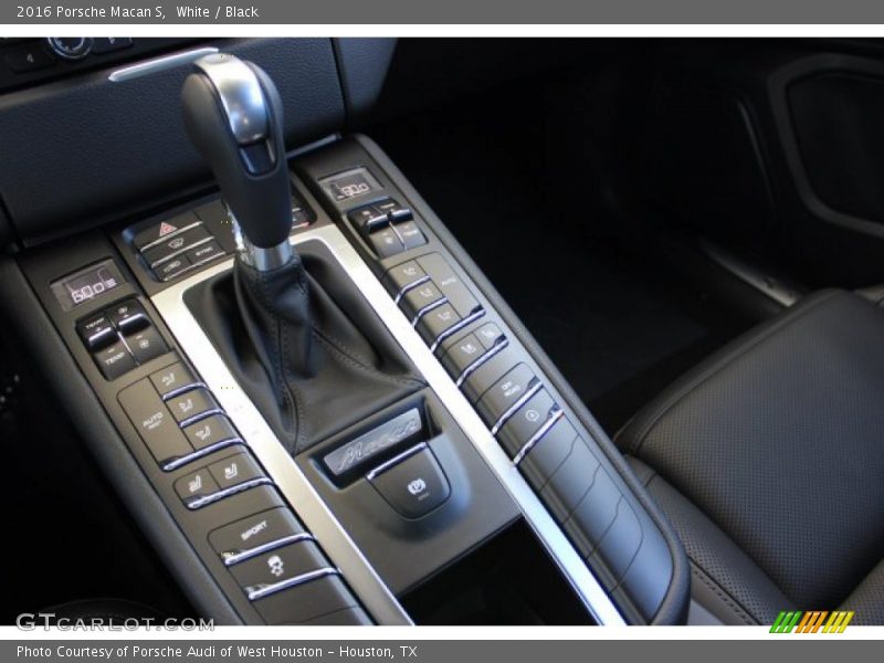 White / Black 2016 Porsche Macan S