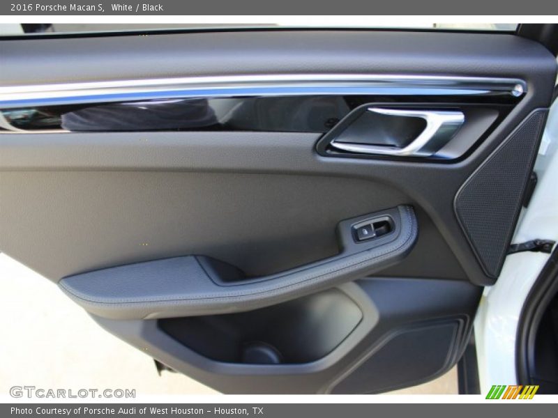 White / Black 2016 Porsche Macan S