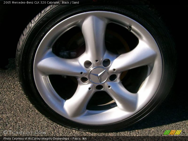 Black / Sand 2005 Mercedes-Benz CLK 320 Cabriolet
