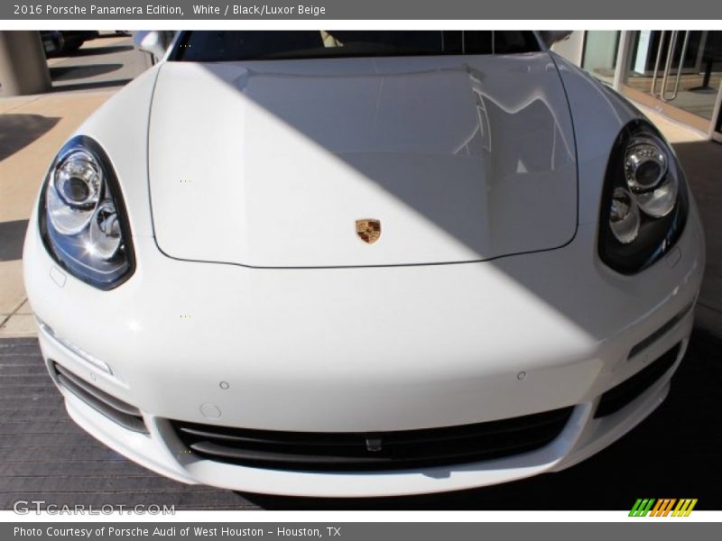 White / Black/Luxor Beige 2016 Porsche Panamera Edition