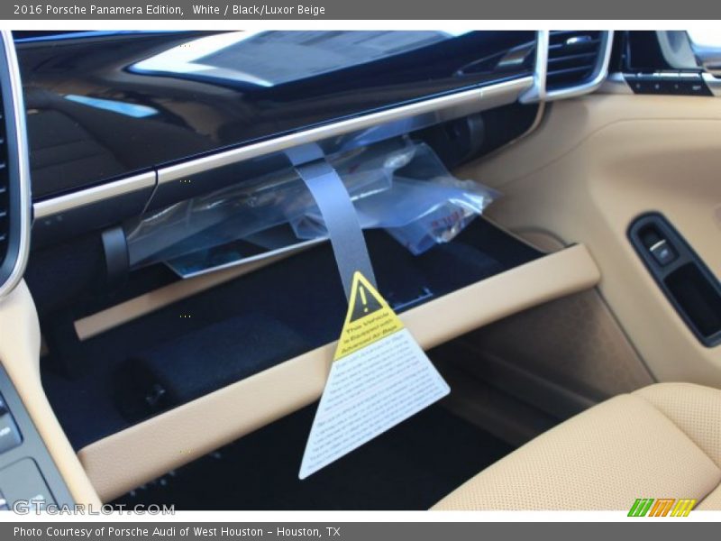 White / Black/Luxor Beige 2016 Porsche Panamera Edition