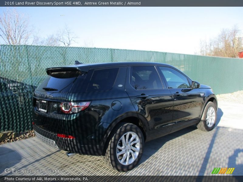 Aintree Green Metallic / Almond 2016 Land Rover Discovery Sport HSE 4WD