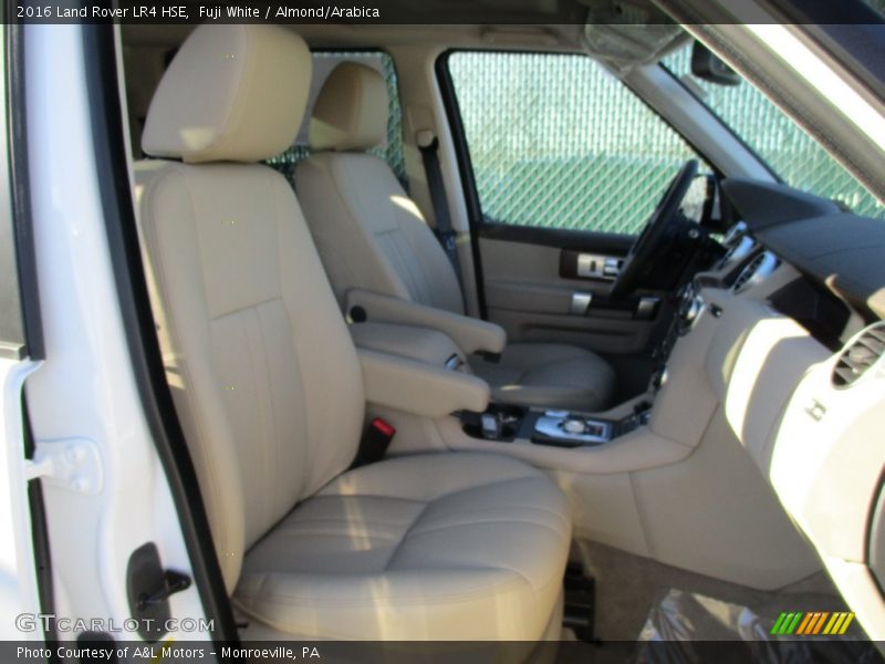 Fuji White / Almond/Arabica 2016 Land Rover LR4 HSE