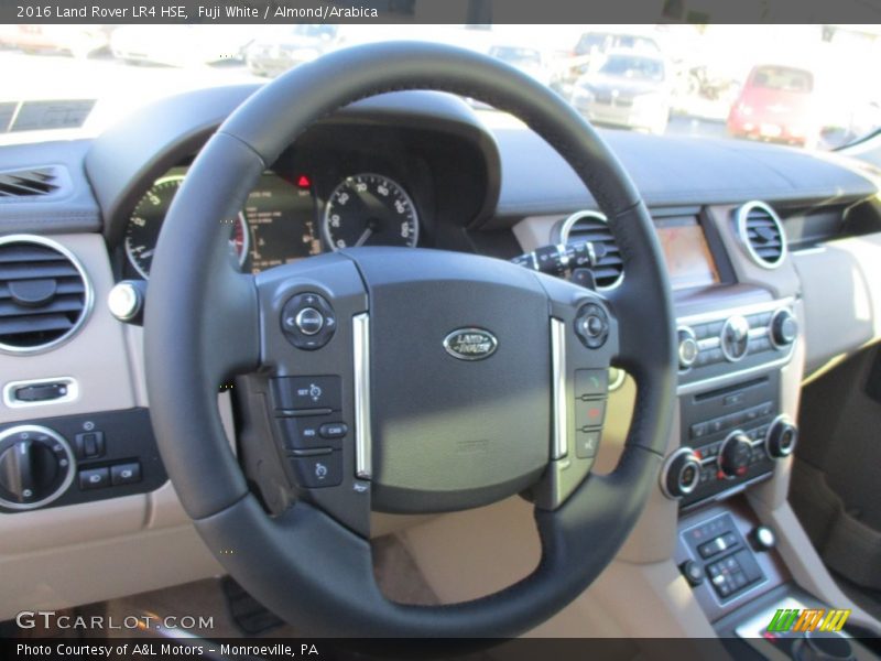 Fuji White / Almond/Arabica 2016 Land Rover LR4 HSE