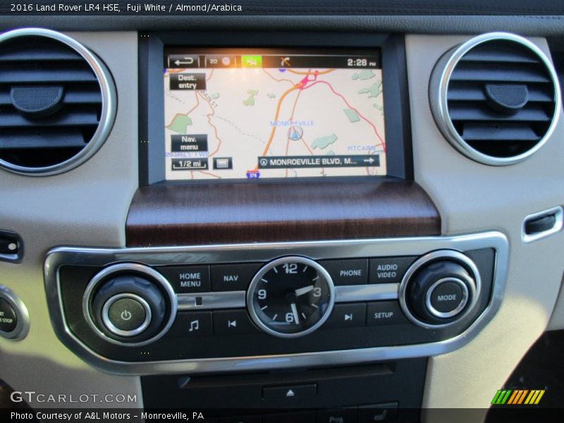 Fuji White / Almond/Arabica 2016 Land Rover LR4 HSE