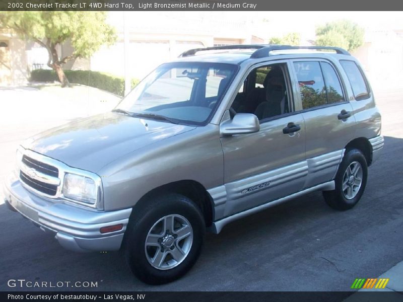 Light Bronzemist Metallic / Medium Gray 2002 Chevrolet Tracker LT 4WD Hard Top
