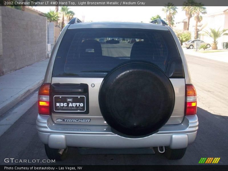 Light Bronzemist Metallic / Medium Gray 2002 Chevrolet Tracker LT 4WD Hard Top