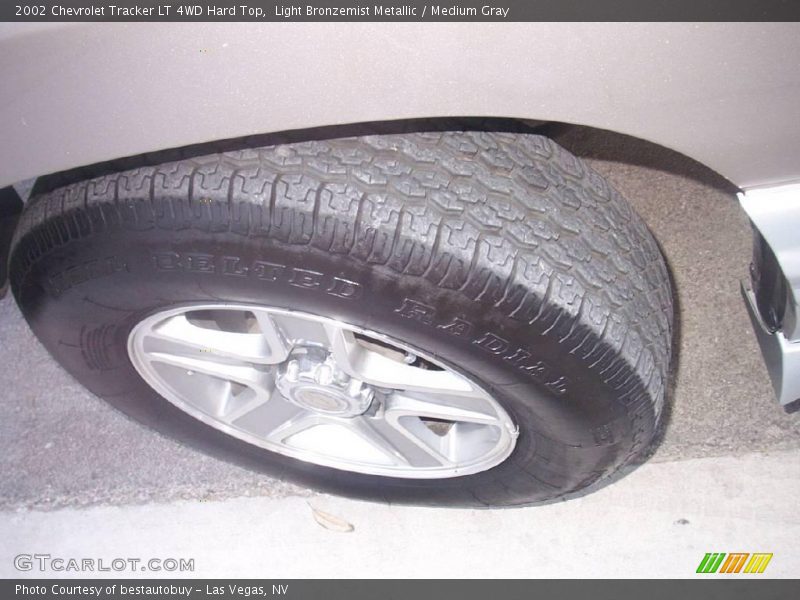 Light Bronzemist Metallic / Medium Gray 2002 Chevrolet Tracker LT 4WD Hard Top