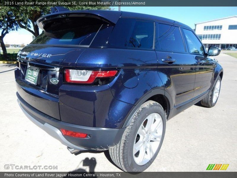 Loire Blue Metalllic / Espresso/Almond 2016 Land Rover Range Rover Evoque SE