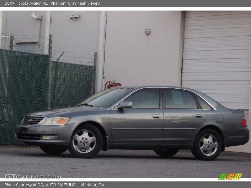 Phantom Gray Pearl / Ivory 2004 Toyota Avalon XL