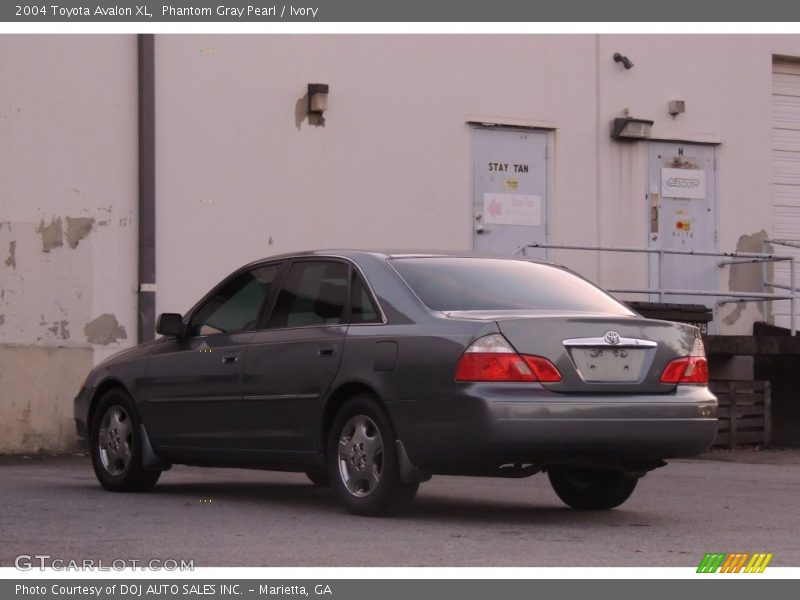 Phantom Gray Pearl / Ivory 2004 Toyota Avalon XL