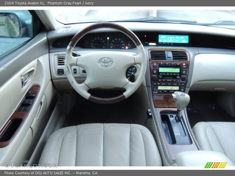 Phantom Gray Pearl / Ivory 2004 Toyota Avalon XL