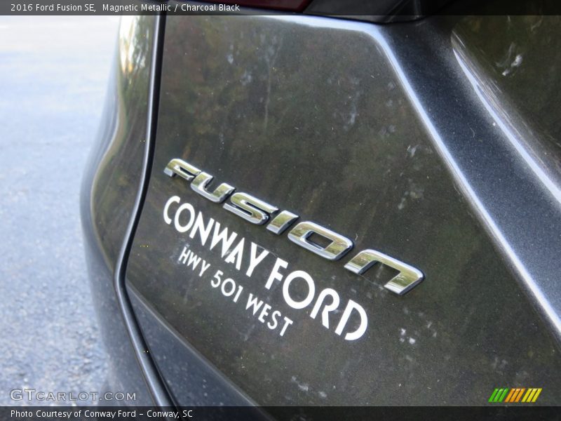 Magnetic Metallic / Charcoal Black 2016 Ford Fusion SE