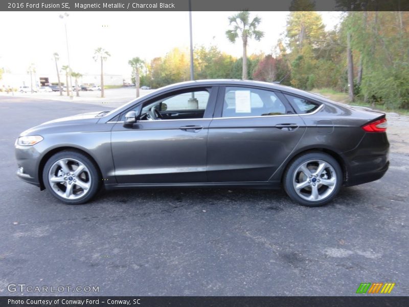 Magnetic Metallic / Charcoal Black 2016 Ford Fusion SE