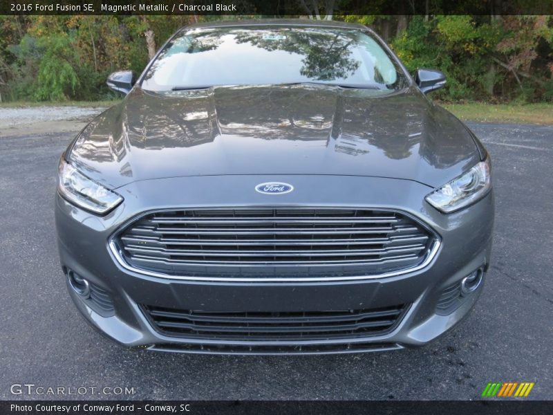 Magnetic Metallic / Charcoal Black 2016 Ford Fusion SE