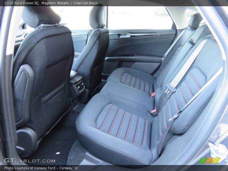 Magnetic Metallic / Charcoal Black 2016 Ford Fusion SE