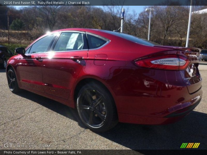 Ruby Red Metallic / Charcoal Black 2016 Ford Fusion SE