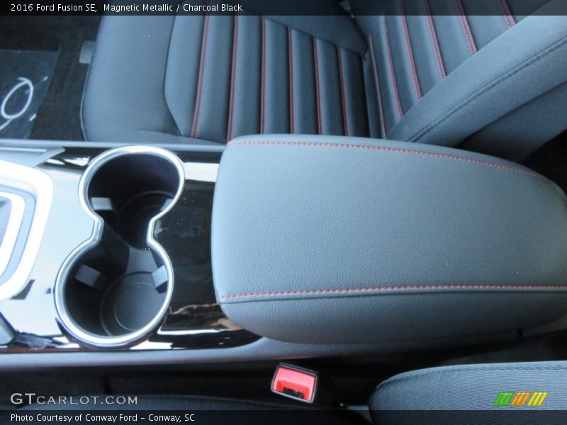 Magnetic Metallic / Charcoal Black 2016 Ford Fusion SE