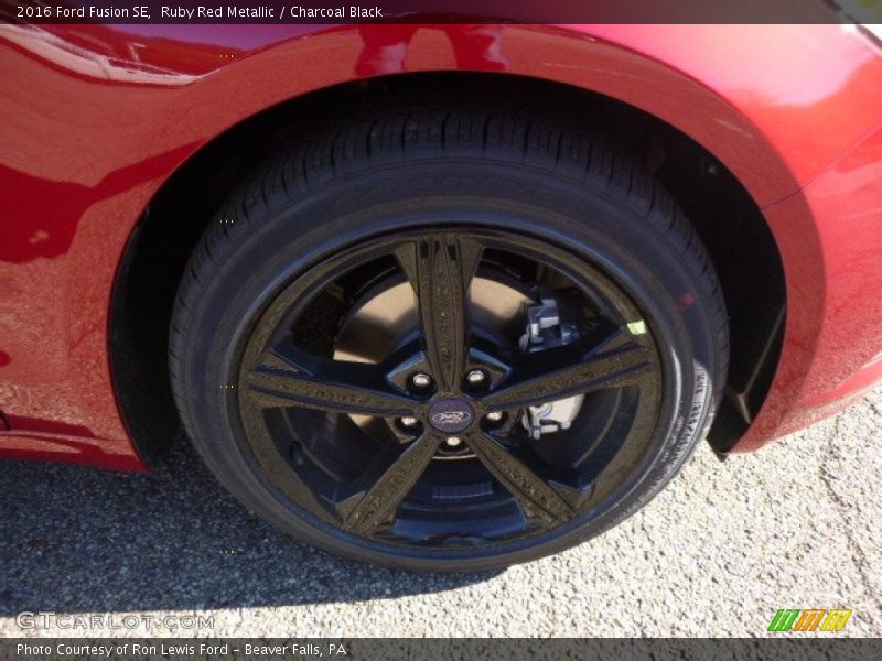 Ruby Red Metallic / Charcoal Black 2016 Ford Fusion SE
