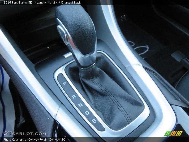Magnetic Metallic / Charcoal Black 2016 Ford Fusion SE