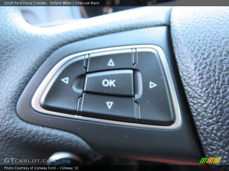 Oxford White / Charcoal Black 2016 Ford Focus S Sedan