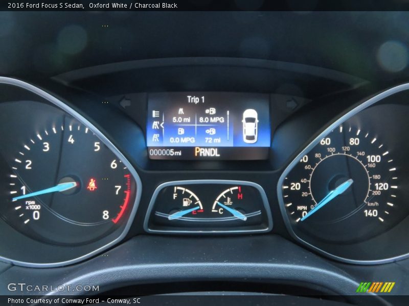 Oxford White / Charcoal Black 2016 Ford Focus S Sedan