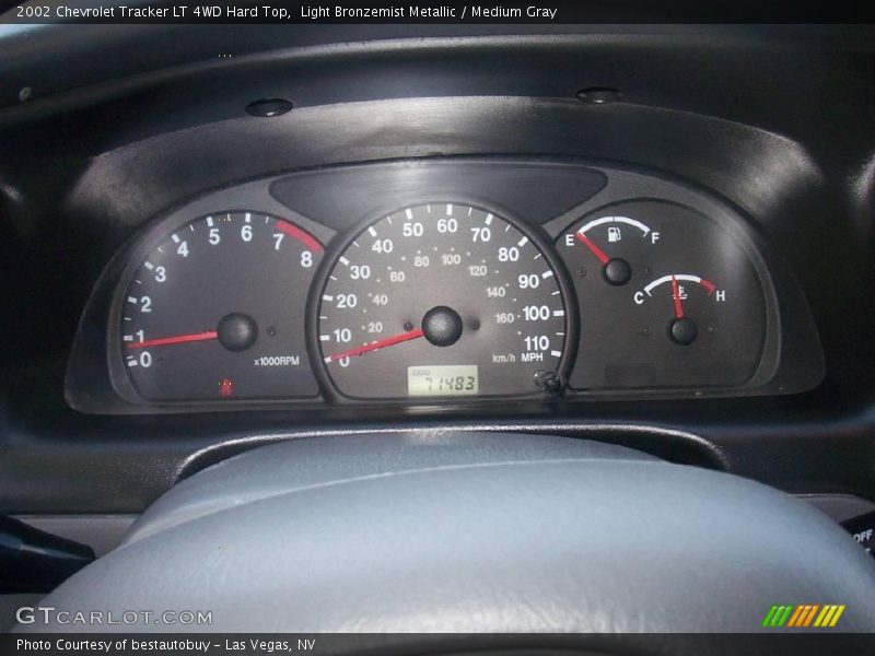 Light Bronzemist Metallic / Medium Gray 2002 Chevrolet Tracker LT 4WD Hard Top