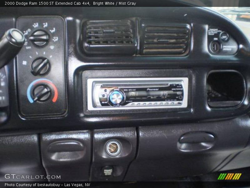 Bright White / Mist Gray 2000 Dodge Ram 1500 ST Extended Cab 4x4