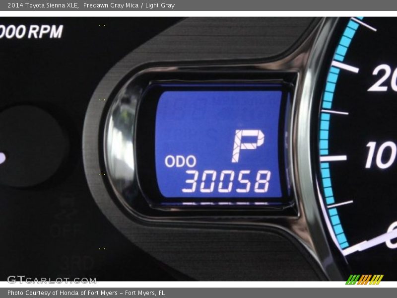 Predawn Gray Mica / Light Gray 2014 Toyota Sienna XLE