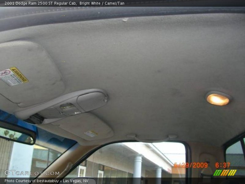 Bright White / Camel/Tan 2001 Dodge Ram 2500 ST Regular Cab