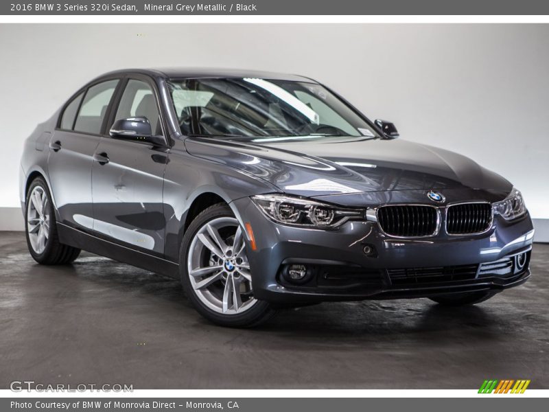 Front 3/4 View of 2016 3 Series 320i Sedan