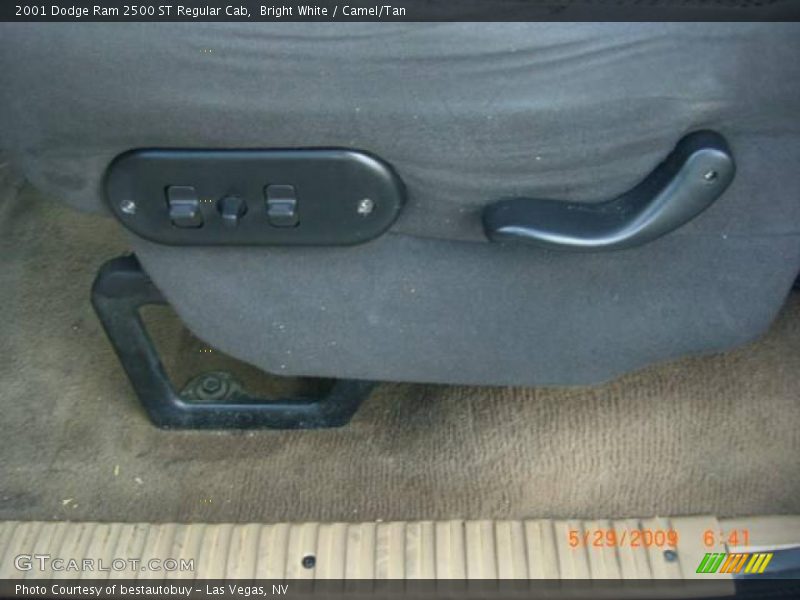 Bright White / Camel/Tan 2001 Dodge Ram 2500 ST Regular Cab