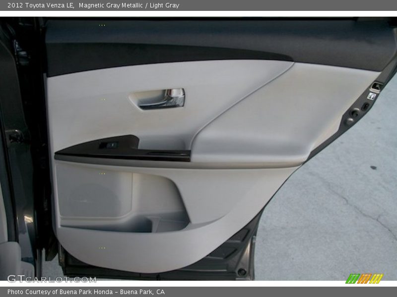 Magnetic Gray Metallic / Light Gray 2012 Toyota Venza LE