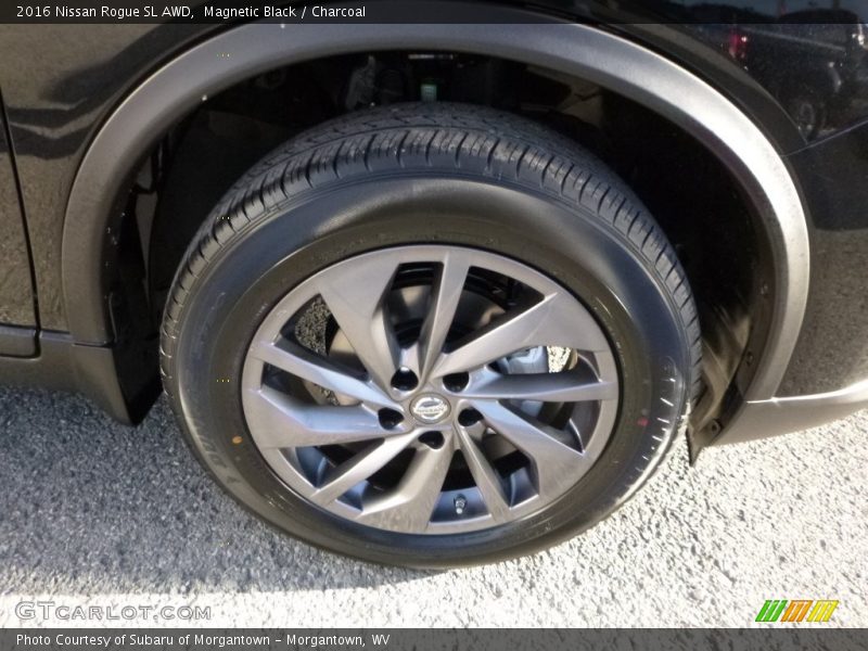 Magnetic Black / Charcoal 2016 Nissan Rogue SL AWD