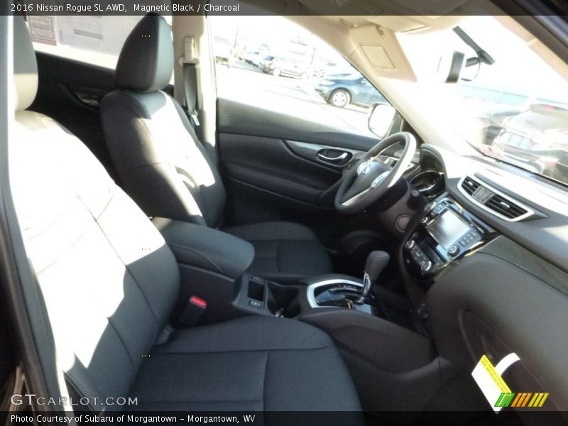 Magnetic Black / Charcoal 2016 Nissan Rogue SL AWD