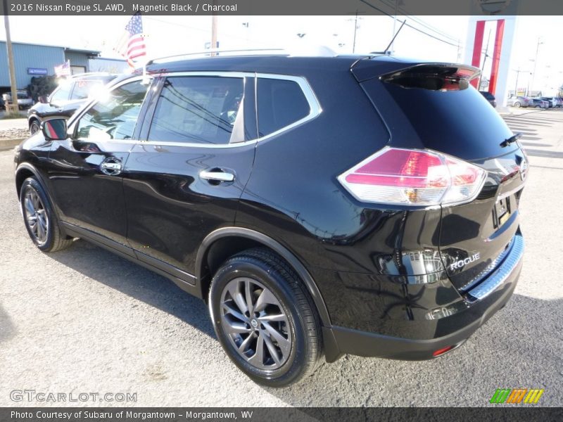 Magnetic Black / Charcoal 2016 Nissan Rogue SL AWD