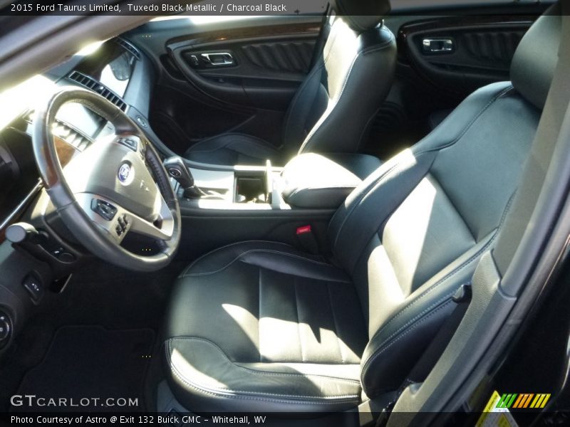 Tuxedo Black Metallic / Charcoal Black 2015 Ford Taurus Limited