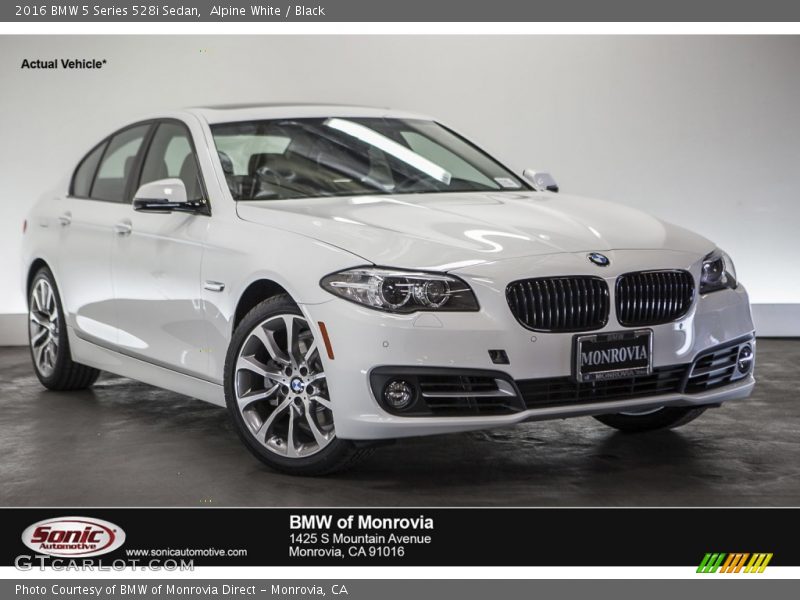 Alpine White / Black 2016 BMW 5 Series 528i Sedan